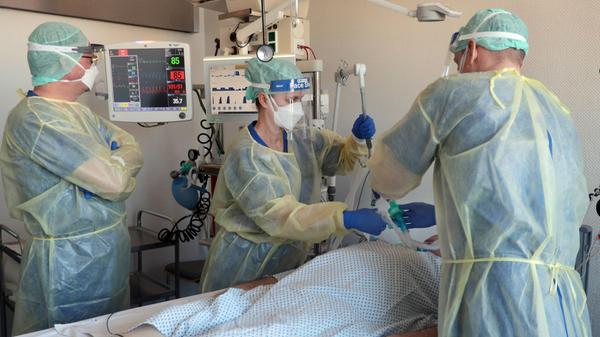 Staat muss Patientenauswahl bei knappen Klinikplaetzen regeln