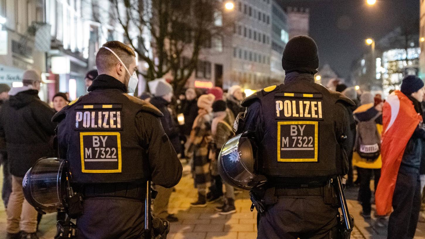In München kam es bereits bei den letzten Demonstrationen zu massiven Polizeieinsätzen.
In München kam es bereits bei den letzten Demonstrationen zu massiven Polizeieinsätzen.
