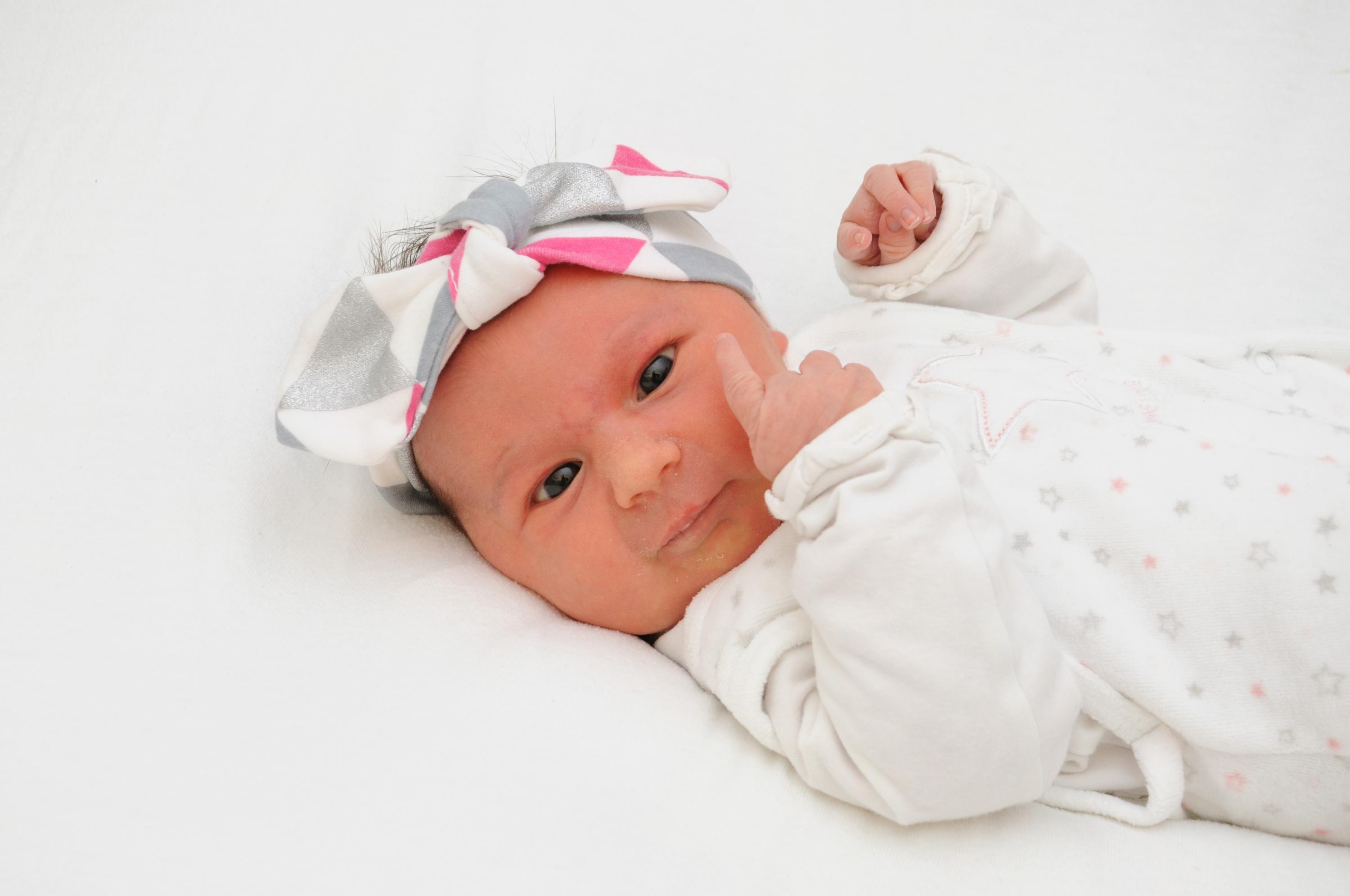 Am 21. Dezember erblickte Malia Isabell das Licht der Welt. Mit 52 Zentimetern brachte die Kleine bei ihrer Geburt im Nürnberger Südklinikum 3,88 Kilogramm auf die Waage.