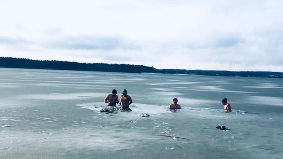 Eisbaden im Altmühlsee: Wer hüpft mit ins kalte Wasser?