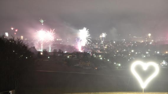 Willkommen 2022: Neumarkt begrüßt mit großem Feuerwerk neues Jahr