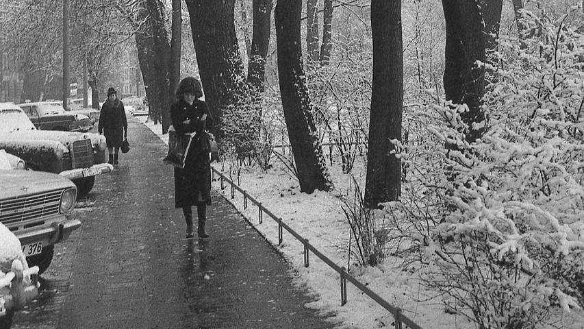 Ein Bild voller Schnee, wie hier am Nürnberger Stadtpark, gab es in diesem Winter noch kaum zu sehen. Hier geht es zum Kalenderblatt vom 5. Januar 1972: Lauer Winter heizte den Händlern ein
