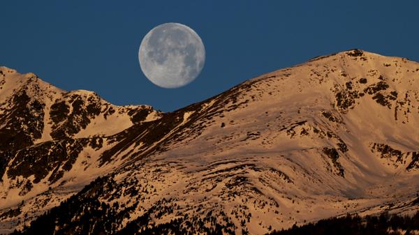 Vollmond in den Alpen