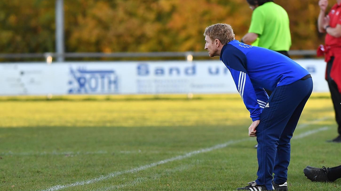 Thomas Winkler steht ab dem Sommer nicht mehr bei der DJK Hallerndorf am Spielfeldrand.
Thomas Winkler steht ab dem Sommer nicht mehr bei der DJK Hallerndorf am Spielfeldrand.