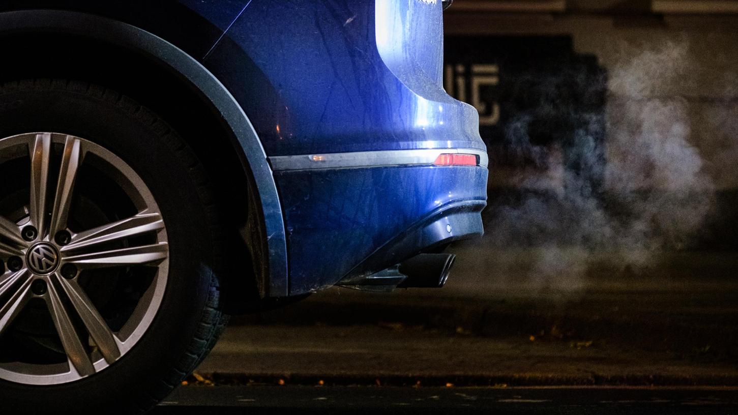 Seit Jahren beschäftigt der Skandal um manipulierte Dieselmotoren die Gerichte. Nun soll ein eigener Diesel-Senat helfen.
Seit Jahren beschäftigt der Skandal um manipulierte Dieselmotoren die Gerichte. Nun soll ein eigener Diesel-Senat helfen.