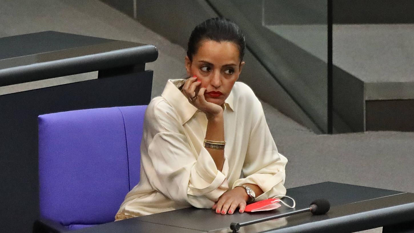 Sawsan Chebli schrieb auf Twitter zu dem Urteil: Sawsan Chebli schrieb auf Twitter zu dem Urteil: