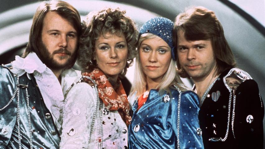 Benny Andersson, Annafrid Lyngstad, Agnetha Fältskog und Björn Ulvaeus (von links) beim Grand Prix d'Eurovision de la Chanson in Brighton 1974. Mit "Waterloo" belegten sie damals den ersten Platz. 
