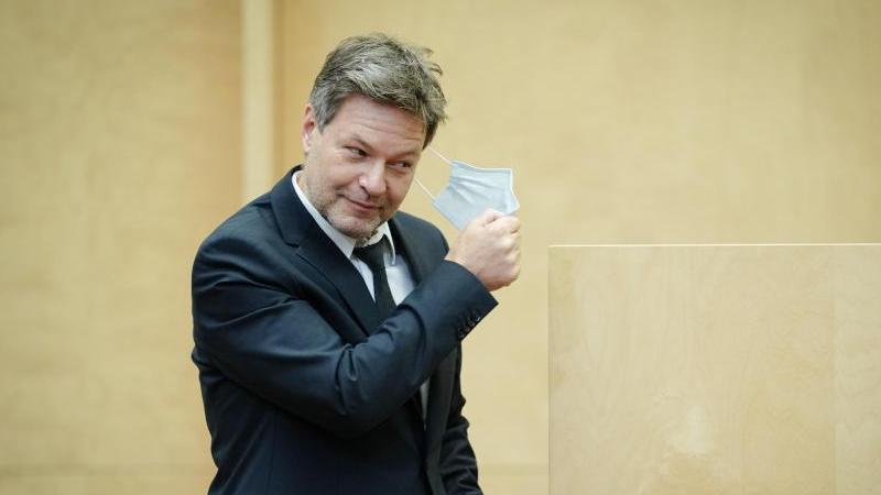 Robert Habeck (Bündnis 90/Die Grünen), Bundesminister für Wirtschaft und Klimaschutz, will den Robert Habeck (Bündnis 90/Die Grünen), Bundesminister für Wirtschaft und Klimaschutz, will den