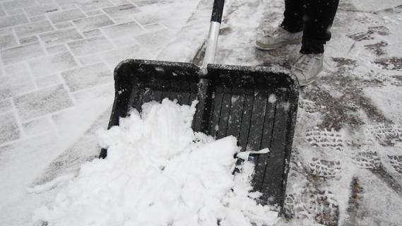 Wegen Schnee, Sturm und Eis: Können Arbeitnehmer zuhause bleiben?