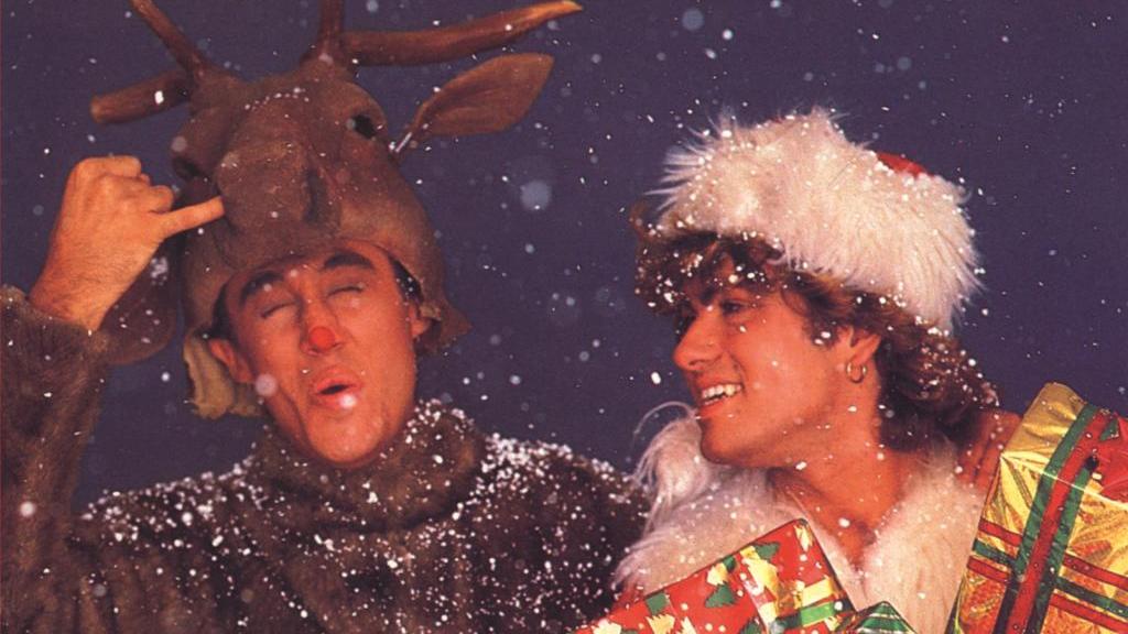 Weihnachtsmann und Rentier: 1984 landeten Andrew Ridgeley (l.) und George Michael alias Wham! mit Last Christmas einen Superhit für die Ewigkeit. Im Bild das Cover der Single von damals. Weihnachtsmann und Rentier: 1984 landeten Andrew Ridgeley (l.) und George Michael alias Wham! mit Last Christmas einen Superhit für die Ewigkeit. Im Bild das Cover der Single von damals.