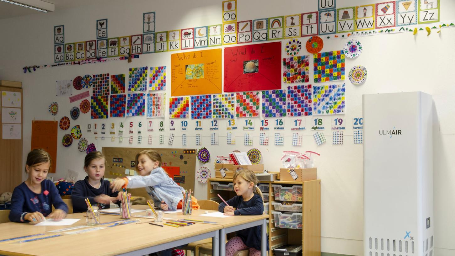 Ist die neue Lüftungsanlage an Grund- und Mittelschule erst einmal installiert, werden die mobilen Geräte überflüssig. Ist die neue Lüftungsanlage an Grund- und Mittelschule erst einmal installiert, werden die mobilen Geräte überflüssig.