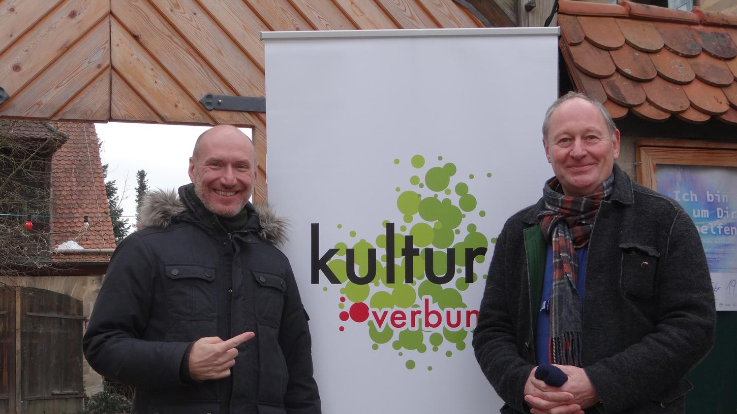Der Schatzmeister des Kulturverbunds Nürnberger Land, Rainer Turba (links), und der Vorsitzende Ralf Weiß freuen sich über kreative Ideen von Kulturschaffenden. Der Schatzmeister des Kulturverbunds Nürnberger Land, Rainer Turba (links), und der Vorsitzende Ralf Weiß freuen sich über kreative Ideen von Kulturschaffenden.