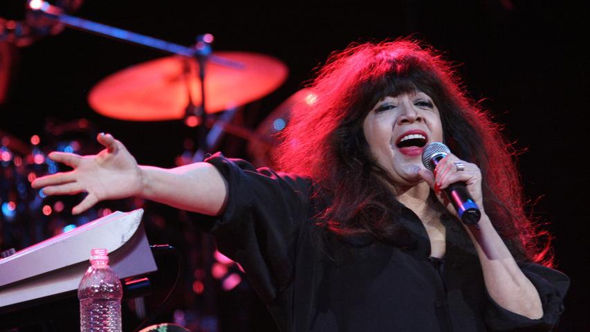 In ihren Memoiren rechnete sie mit Ex-Ehemann Phil Spector ab: Ronnie Spector, die mit 78 Jahren gestorben ist.