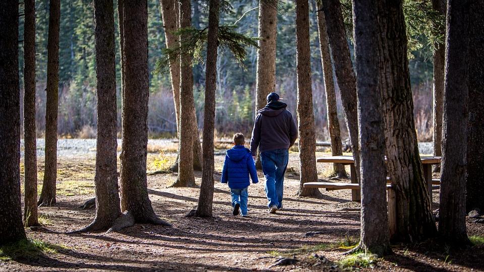 In der kanadischen Provinz Québec hat ein Gericht einem impfskeptischen Vater vorübergehend das Sorgerecht für sein zwölfjähriges Kind entzogen.