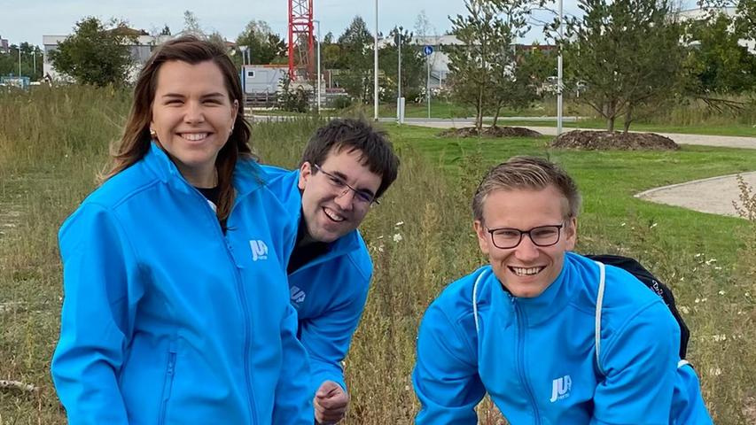 JU Herzogenaurach: Simon Dummer folgt auf Katharina Zollhöfer im Stadtrat; mit auf dem Foto (Mitte): Fraktionsvorsitzender Konrad Körner