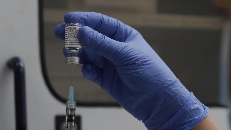 Ab dem 21. Februar soll der Corona-Impfstoff von Novavax in Deutschland zur Verfügung stehen.
