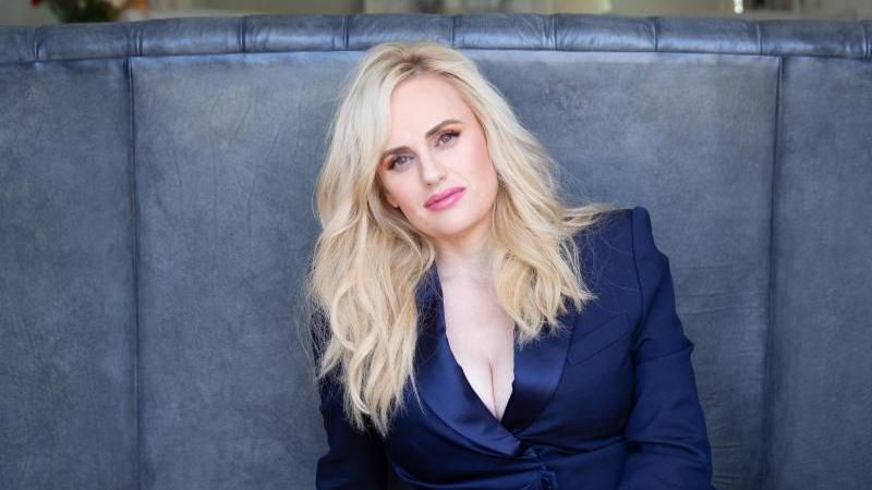 Die Schauspielerin Rebel Wilson wird die Bafta Awards moderieren. Die Schauspielerin Rebel Wilson wird die Bafta Awards moderieren.
