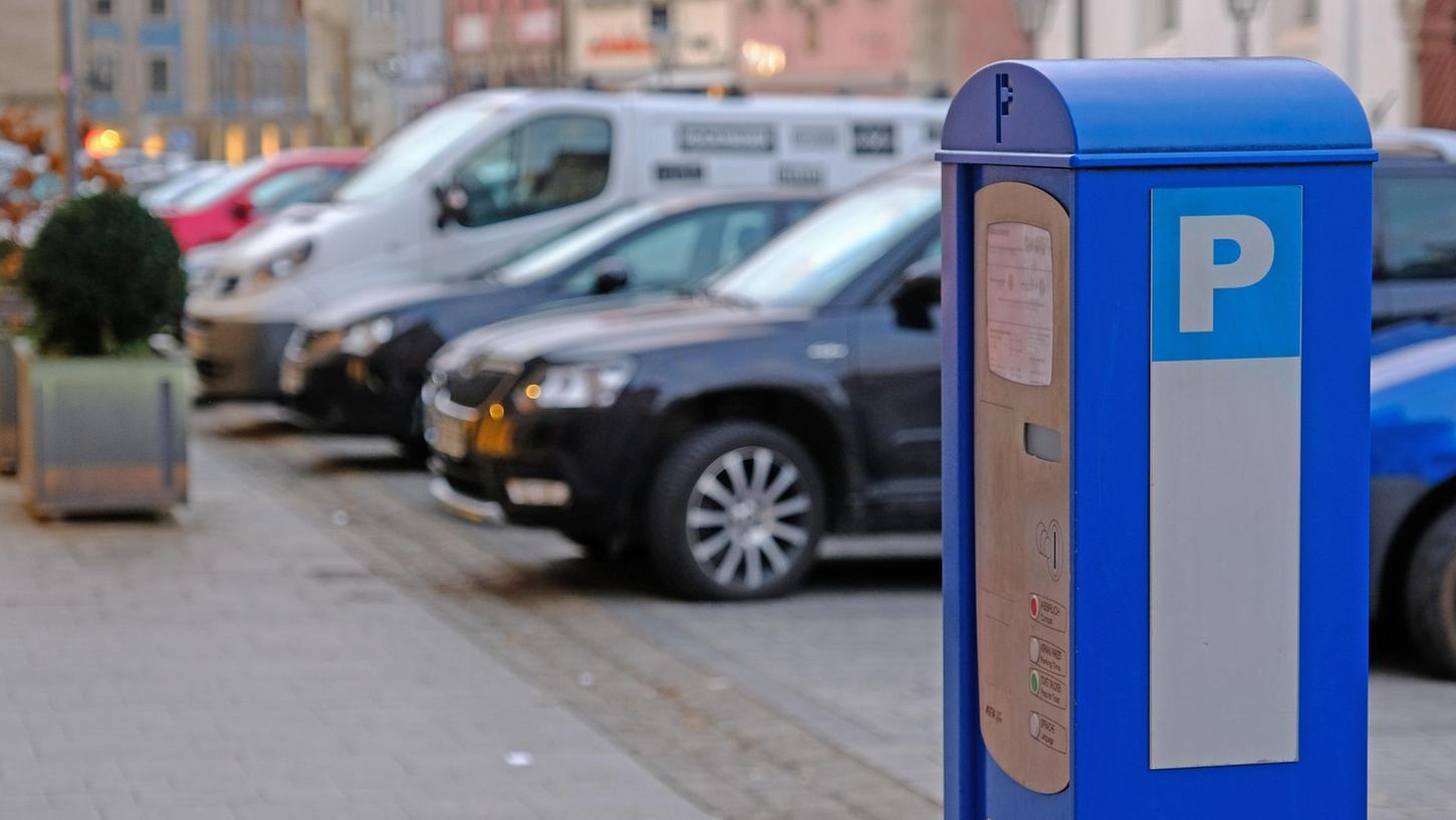 Ab Montag ist in Weißenburg das Handyparken über die App der Firma Parkster  möglich. Die Parkautomaten werden deshalb aber nicht überflüssig und können  weiterhin genutzt werden.