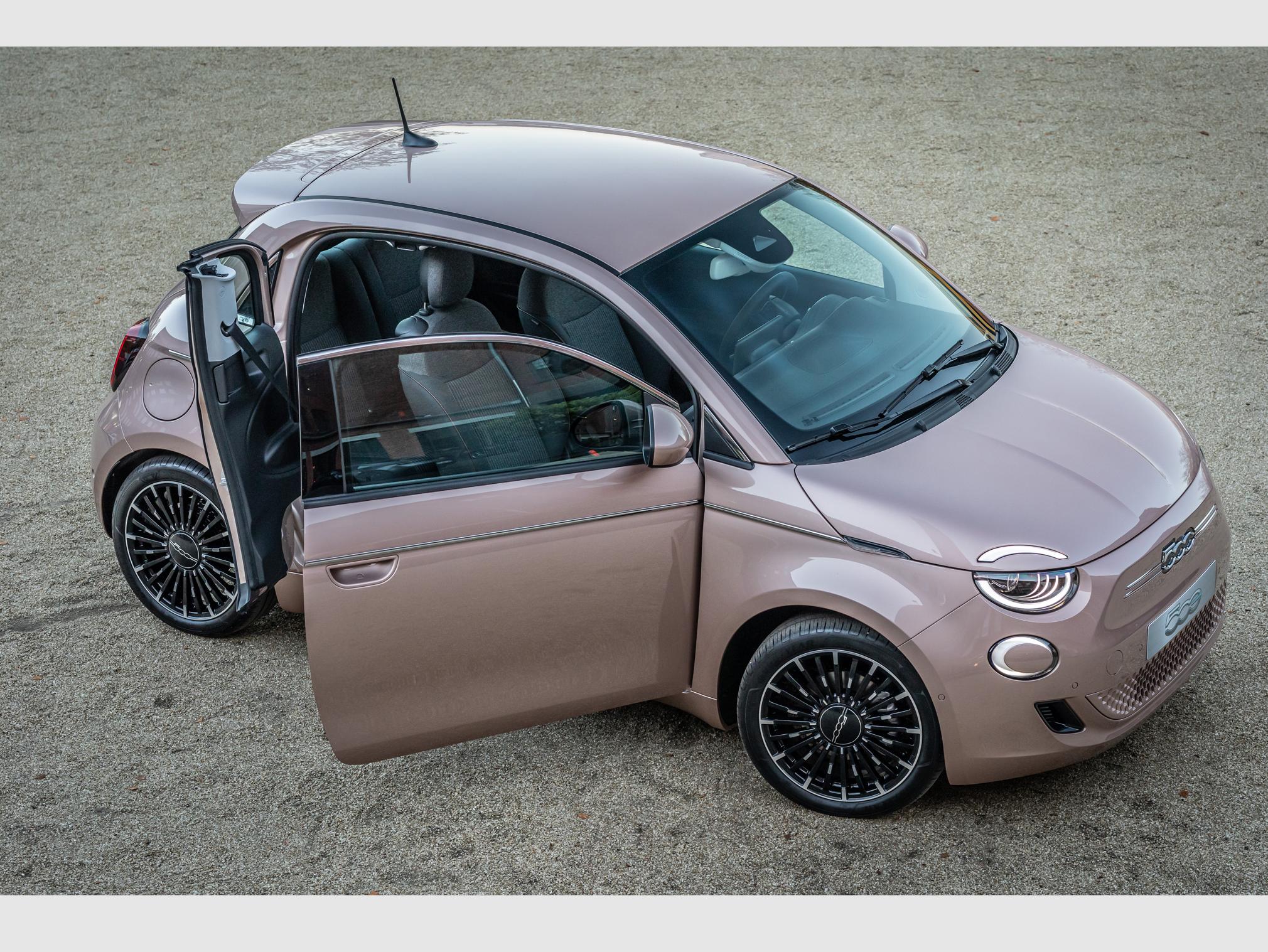 Fiat 500e 3+1 ICON 2022 im Test – Dolce Vita für jedermann