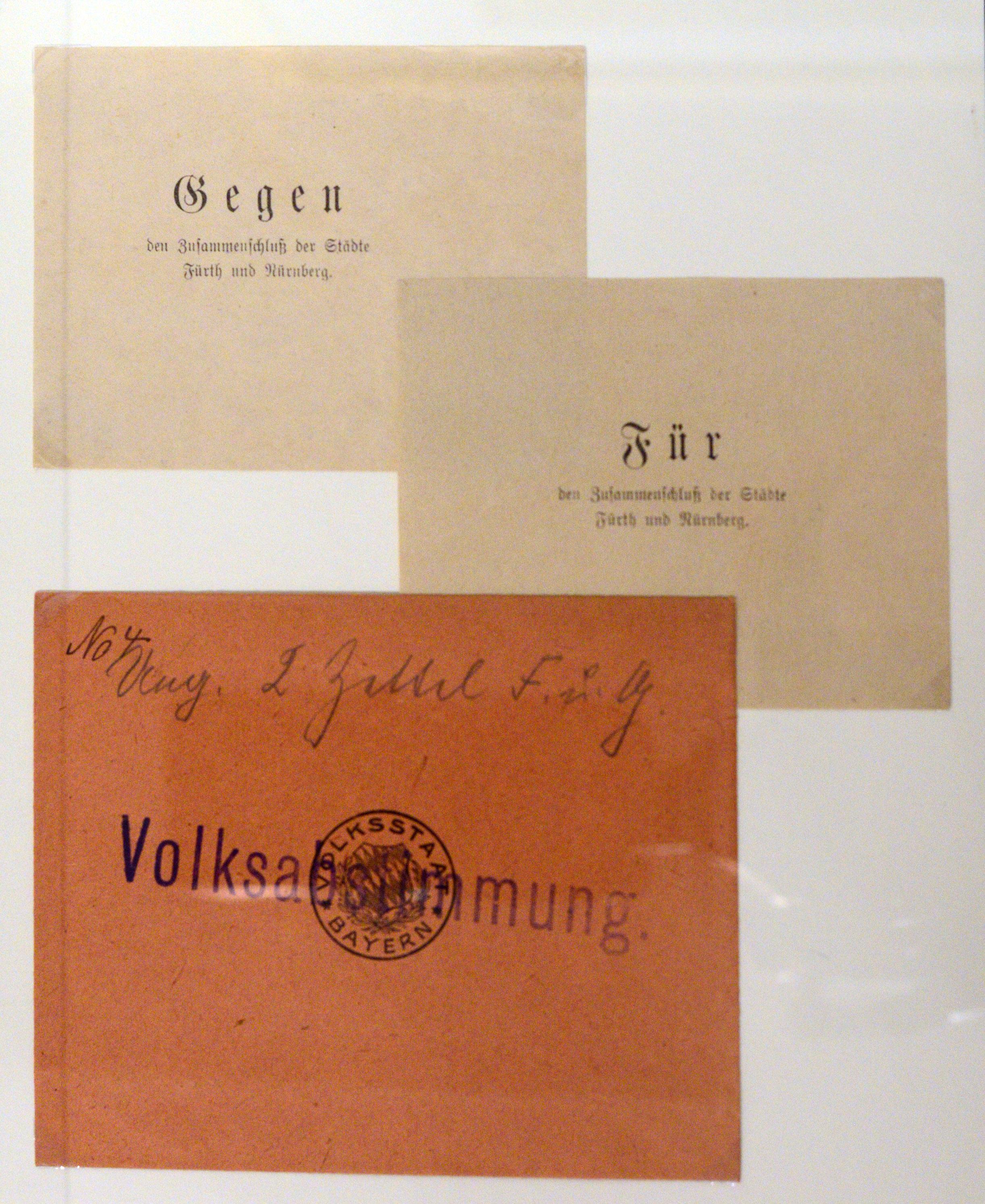 Die Stimmzettel der Abstimmung vom 22. Januar 1922. Über 60 Prozent der Fürther stimmten gegen das Vorhaben.