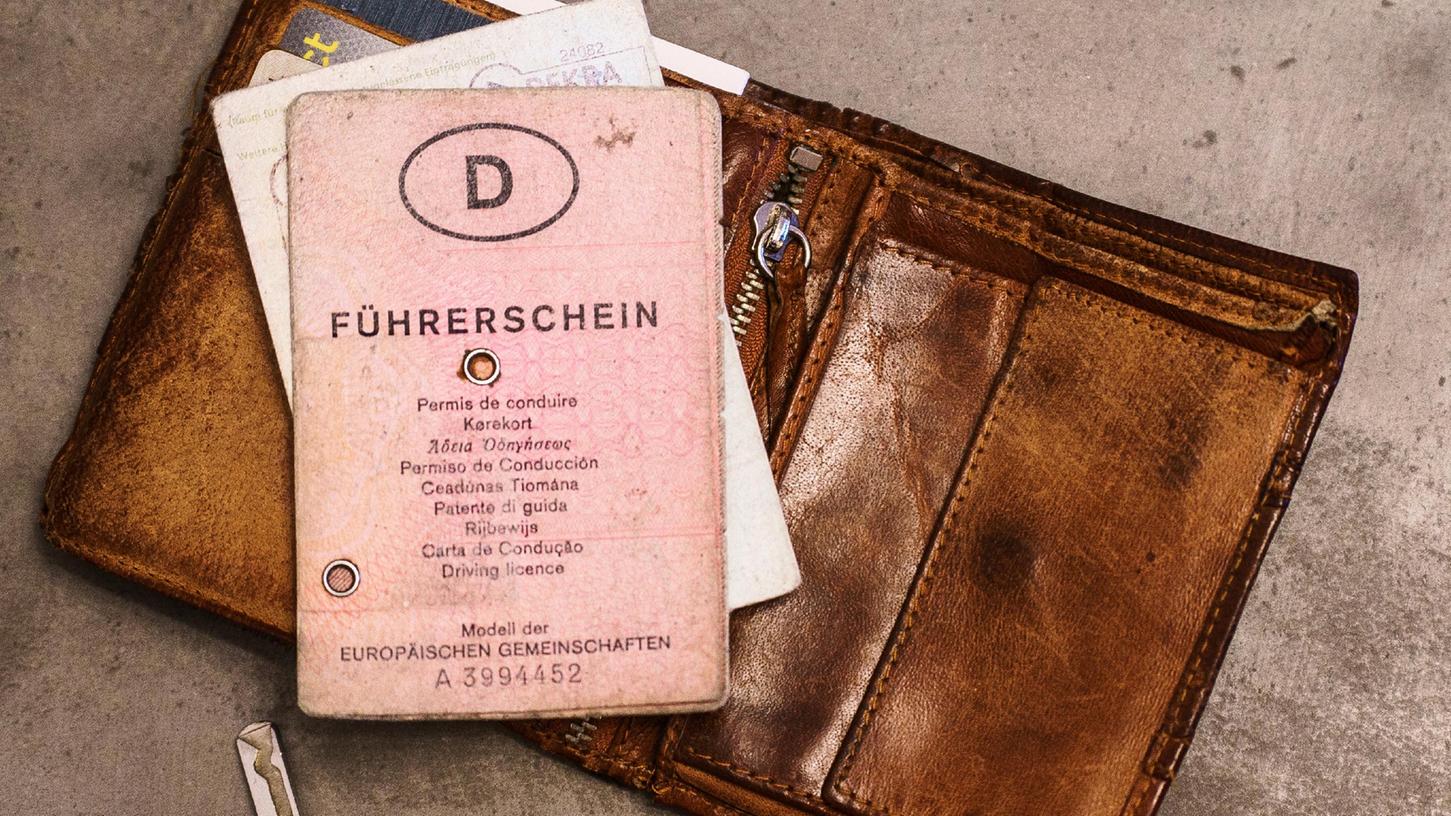 Die Umtauschfristen für den Papierführerschein sollen aufgeweicht werden. 