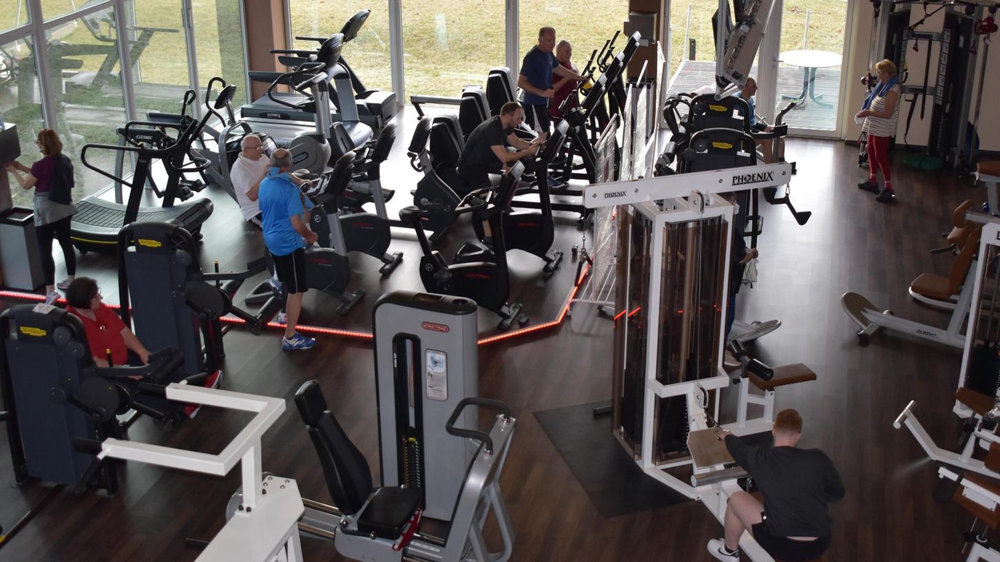 Unter 2Gplus Bedingungen und Hygienauflagen sind die Fitnessstudios, hier das Aktiv Fitness- & Gesundheitszentrum Weißenburg, seit Ende November geöffnet