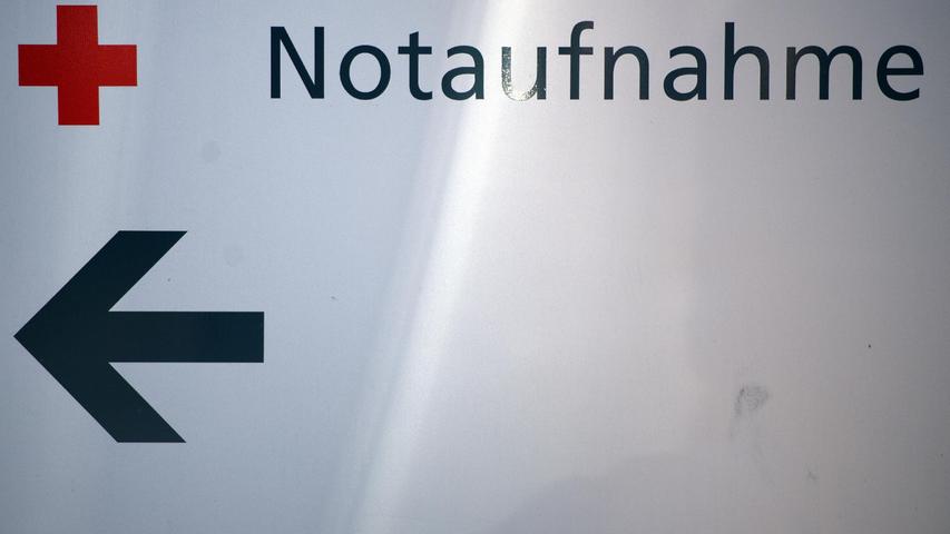 Nach Corona-Impfung: Mit Kopf- und Gliederschmerzen in die Notaufnahme Nach Corona-Impfung: Mit Kopf- und Gliederschmerzen in die Notaufnahme