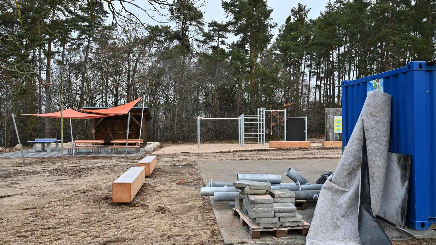 Auf der Baustelle in Hipoltstein geht es gut voran - nachdem Bedenken zum Lärmschutz ausgeräumt wurden.