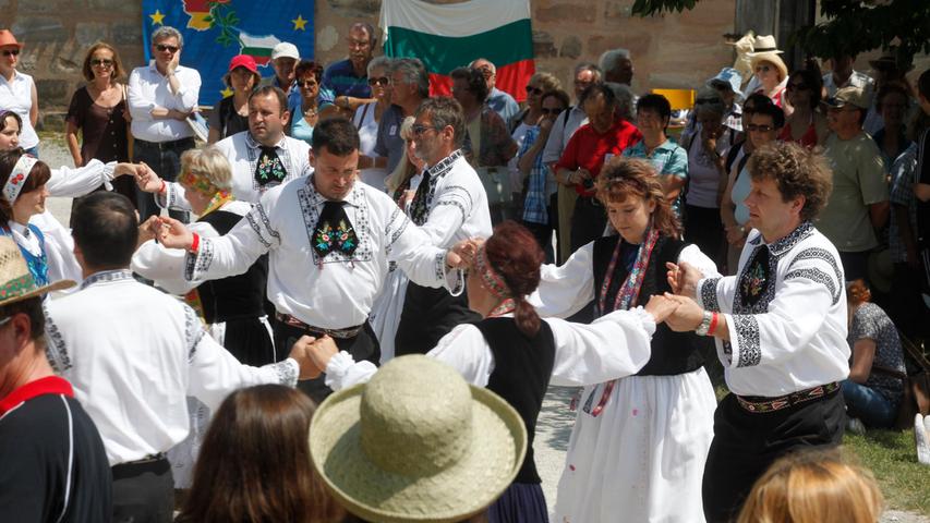 Tanzvorführungen gehörten im Freilandmuseum 2009 zum Programm.
Tanzvorführungen gehörten im Freilandmuseum 2009 zum Programm.