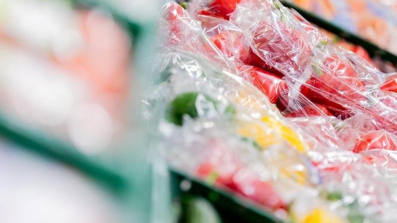 Umwelthilfe: Zu viel Verpackungsmüll im Lebensmittelhandel
