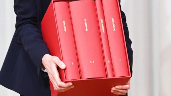 Bilder des Tages_urn-newsml-dpa-com-20090101-220120-99-784509_large_4_3.jpg