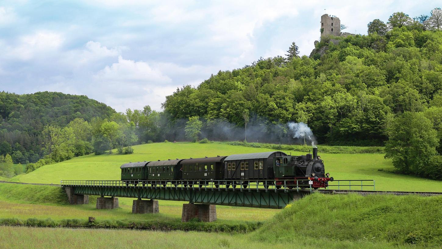 Auch sie fährt am großen Veranstaltungs-Sonntag in Ebermannstadt: Die historische Dampfbahn Fränkische Schweiz. 