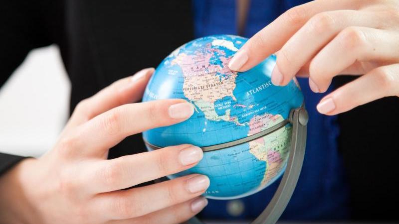 Trotz der Pandemie lässt sich ein Semester im Ausland verbringen. Studierende brauchen jedoch Geduld und Flexibilität. Trotz der Pandemie lässt sich ein Semester im Ausland verbringen. Studierende brauchen jedoch Geduld und Flexibilität.