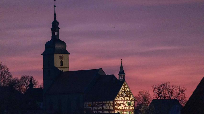 Burgbernheim im Abendrot.