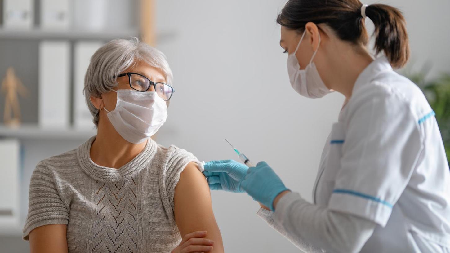 Zur Erhöhung der Impfquote in Deutschland will die Bundesregierung noch stärker als bisher für den Impfschutz gegen das Coronavirus werben.