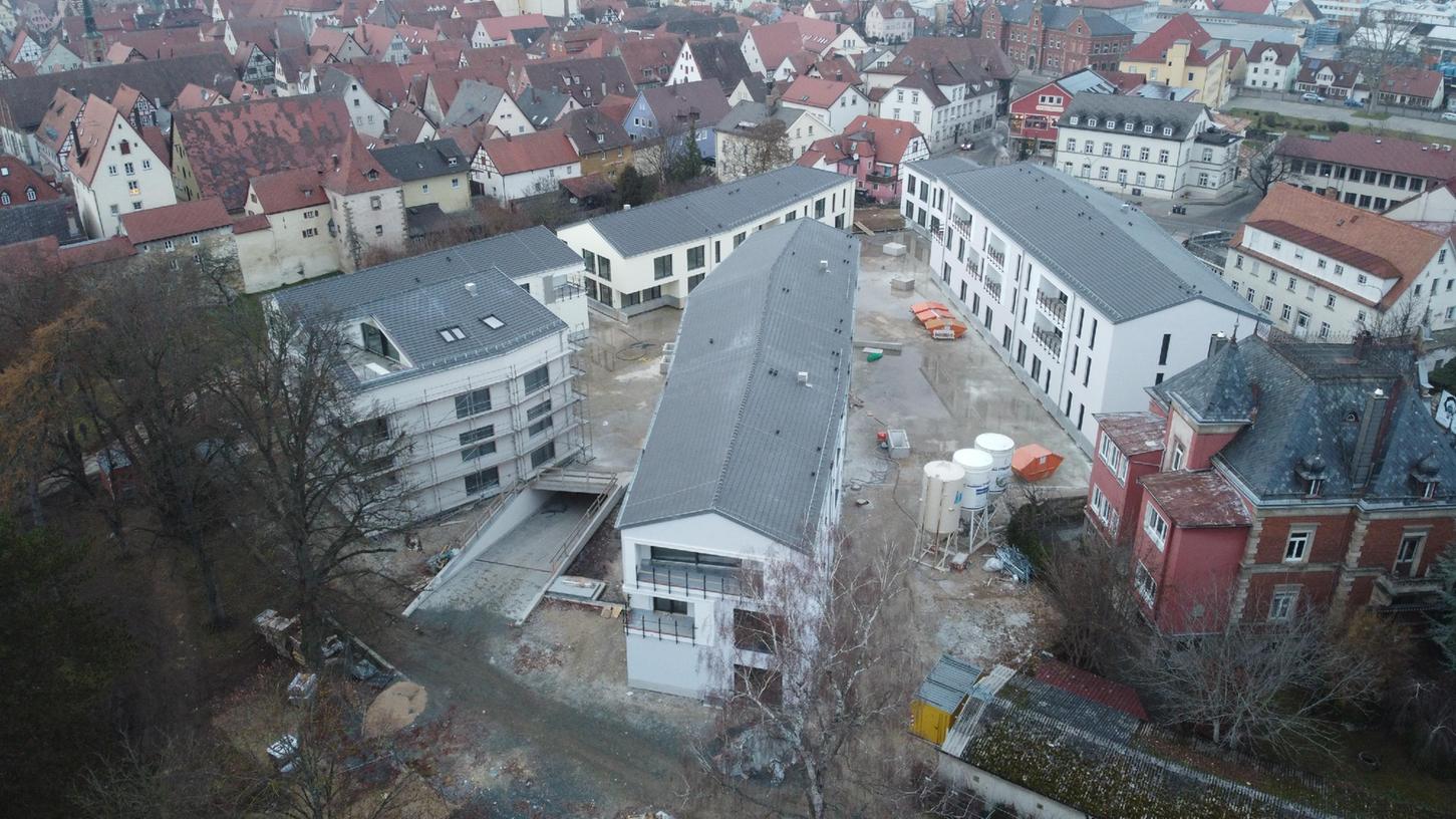 Heute stehen auf dem Neulinger-Areal Wohnhäuser, doch das Gelände war einst eines jener Grundstücke, die bebaut wurden, weil es innerhalb der Weißenburger Stadtmauern zu eng wurde. Heute stehen auf dem Neulinger-Areal Wohnhäuser, doch das Gelände war einst eines jener Grundstücke, die bebaut wurden, weil es innerhalb der Weißenburger Stadtmauern zu eng wurde.