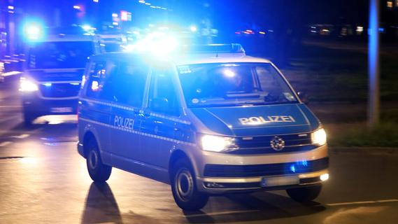 Polizeieinsatz nach Schüssen in Halle - Verletzte Person
