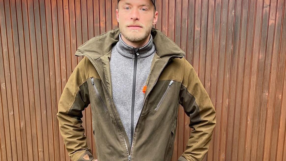 Der Handwerker Maximilian Grüner aus Heroldsbach (Landkreis Forchheim) will sich nicht gegen Corona impfen lassen und erhielt daher bisher keinen Zutritt zu den Praxisteilen der Meisterkurse.
Der Handwerker Maximilian Grüner aus Heroldsbach (Landkreis Forchheim) will sich nicht gegen Corona impfen lassen und erhielt daher bisher keinen Zutritt zu den Praxisteilen der Meisterkurse.