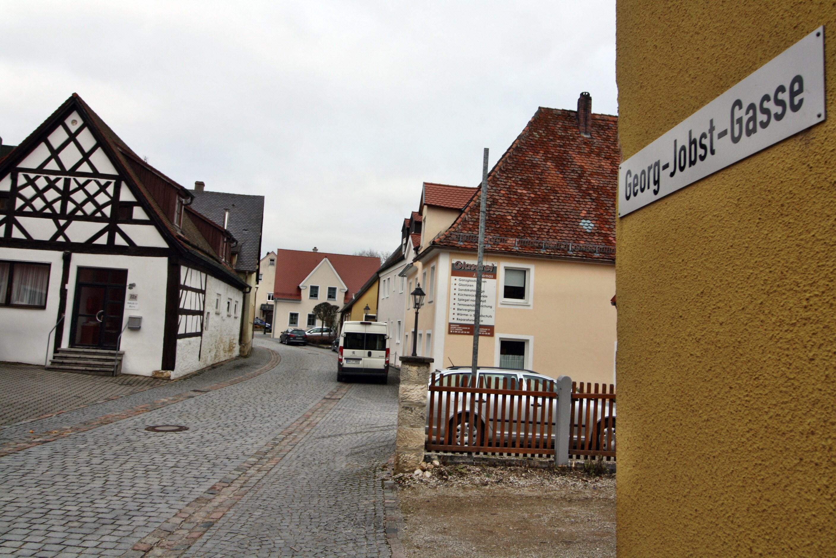 Greding Schwimmen, Shoppen und Wohnen hinter dem Rathaus