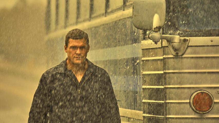 Nach zwei "Jack Reacher"-Kinofilmen mit Tom Cruise in der Hauptrolle startet am 4. Februar eine "Jack Reacher"-Serie. Darin schlägt der von Autor Lee Child erschaffene Einzelkämpfer und Militär-Veteran in einer Kleinstadt in Georgia auf und gerät dort direkt unter Mordverdacht. Die Action-Reihe läuft bei Prime Video.