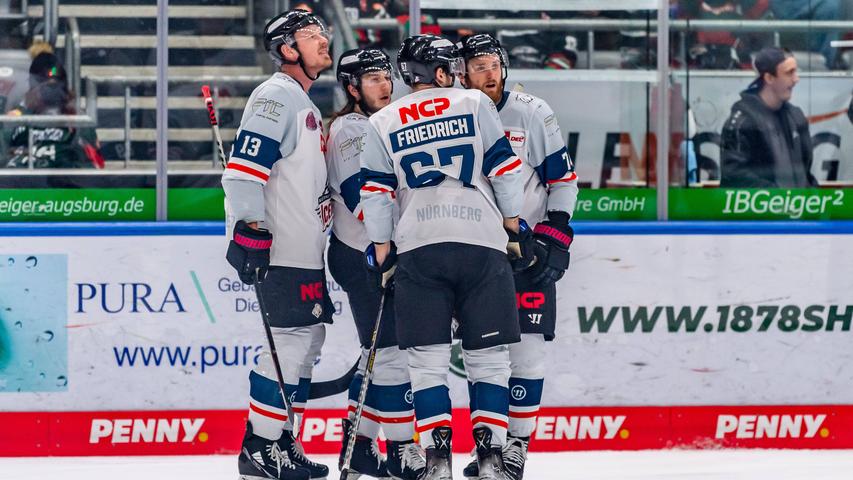 Nur noch zwei: Nach dem 4:6 durch Nick Welsh waren die Ice Tigers kurzzeitig die bessere Mannschaft. 