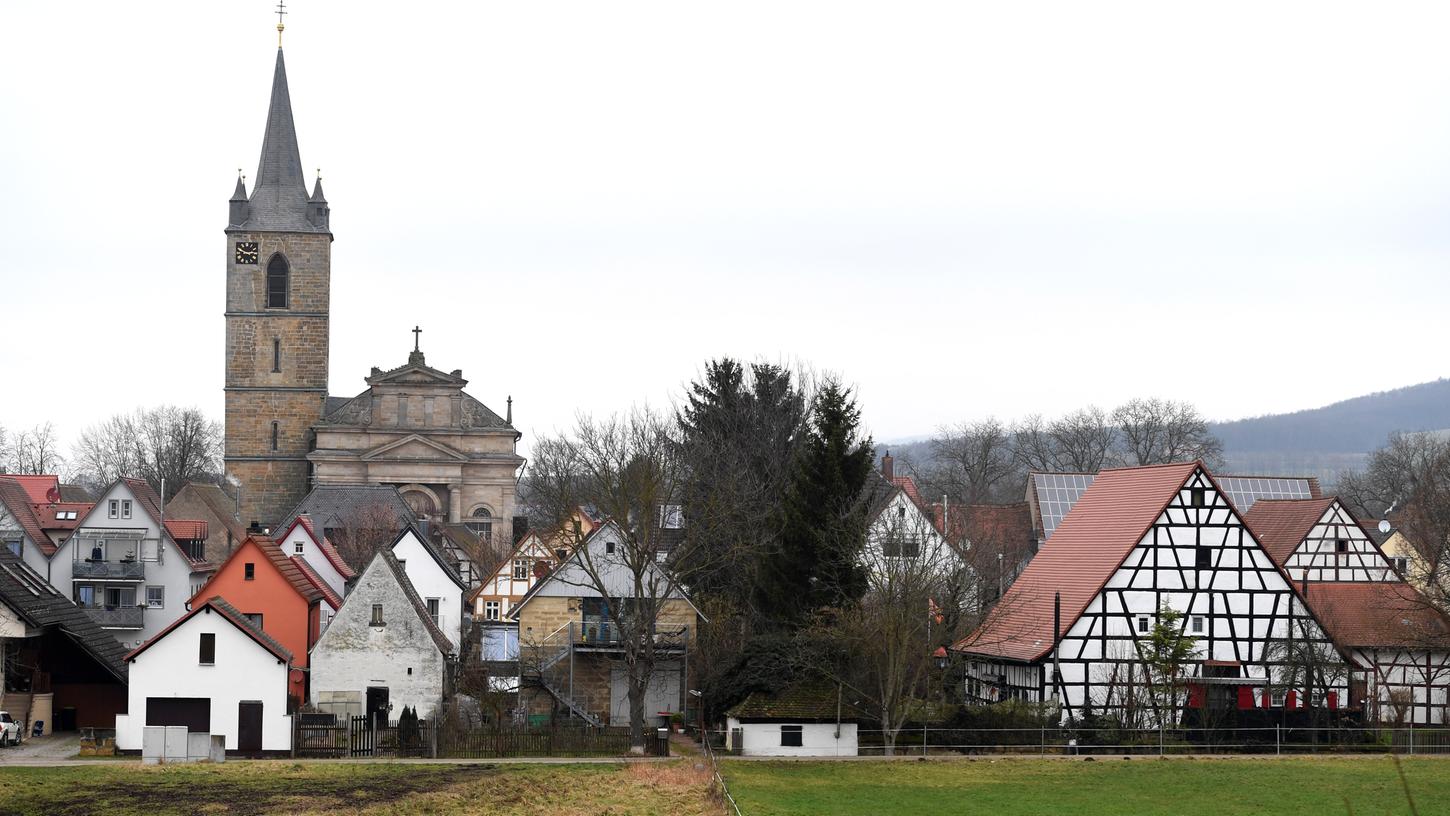 Eggolsheim hat eine Fachwerk-Skyline. Das soll auch so bleiben.
Eggolsheim hat eine Fachwerk-Skyline. Das soll auch so bleiben.