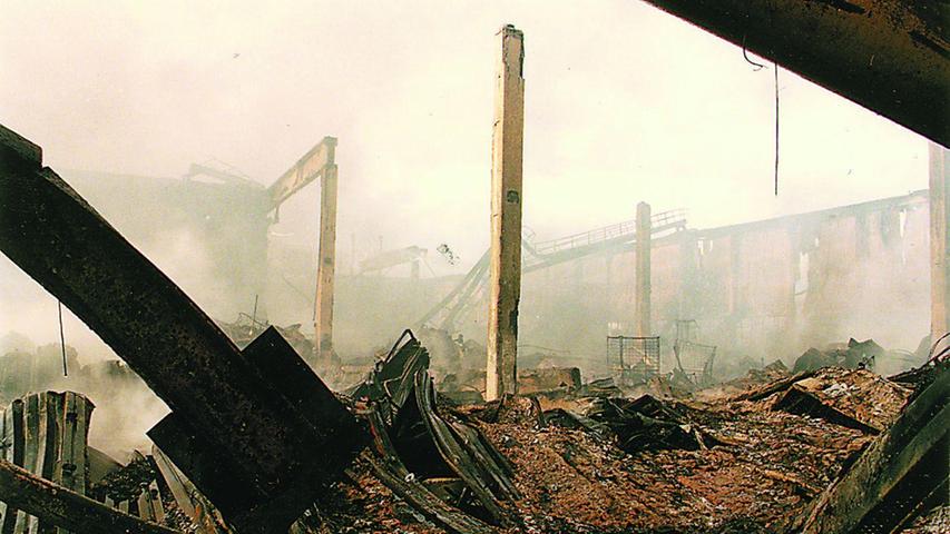 Am 9. April 1998 ist das damals noch in Fürth stehende Big-Werk infolge eines technischen Defekts einer Deckenleuchte niedergebrannt. Statt aufzugeben, mietete Bettag Flächen in Burghaslach an, im Jahr 2002 wurde das neue und bis heute bestehende Werk auf der Anhöhe bezogen. 