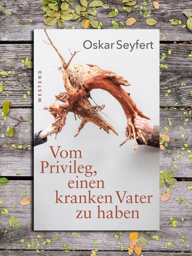 Das Buch "Vom Privileg, einen kranken Vater zu haben" ist am 31. Januar im Westend Verlag erschienen und kostet 12 Euro. Das Buch "Vom Privileg, einen kranken Vater zu haben" ist am 31. Januar im Westend Verlag erschienen und kostet 12 Euro.