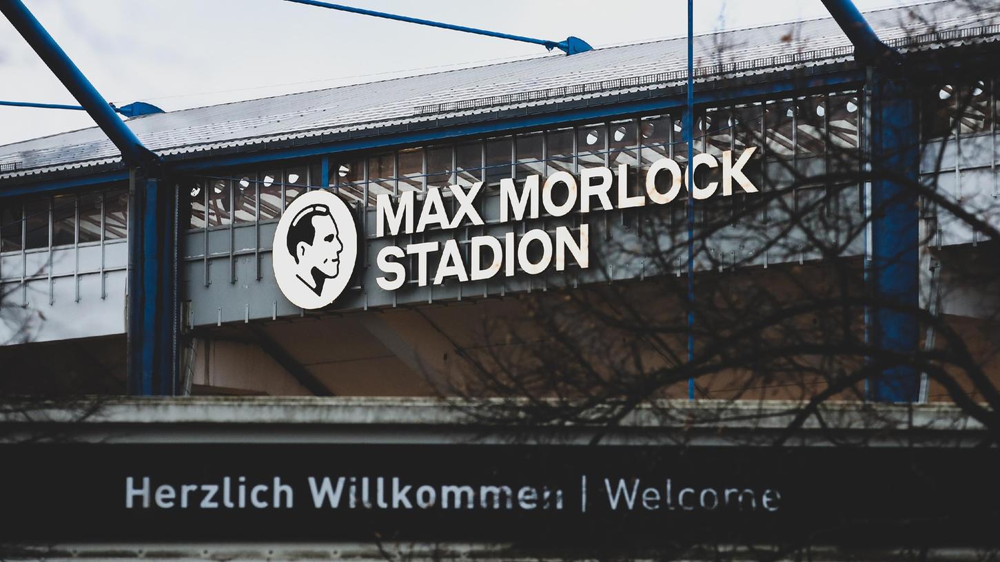 Hier findet auch in der Saison 2022/23 wieder Zweitliga-Fußball statt: das Max-Morlock-Stadion, die Heimstätte des 1. FC Nürnberg.