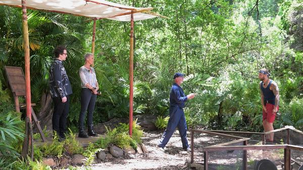 Drei Dschungelprüfungen gab es zum Finale. Die Prüfungen trugen jeweils die Namen der drei Musketiere: "Athos" (Filip), "Porthos" (Eric) und "Aramis" (Manuel). Fünf Sterne konnte jeder Finalist erspielen. Drei für drei Vorspeisen, Haupt- und Nachspeisen. Einen für den Lieblingsdrink des jeweiligen Stars und einen weiteren für je ein "Goodie".