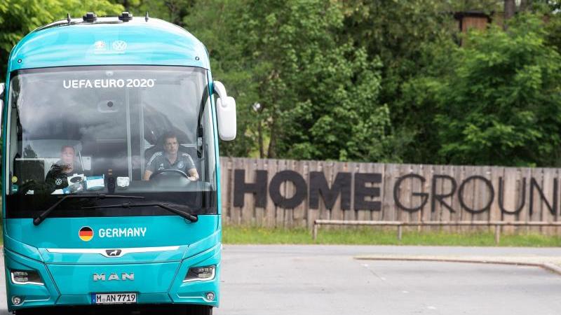 Die Frauen- und Herrenmannschaft des DFB sind dieses Jahr im "Home Ground" in Herzogenaurach zu Gast.