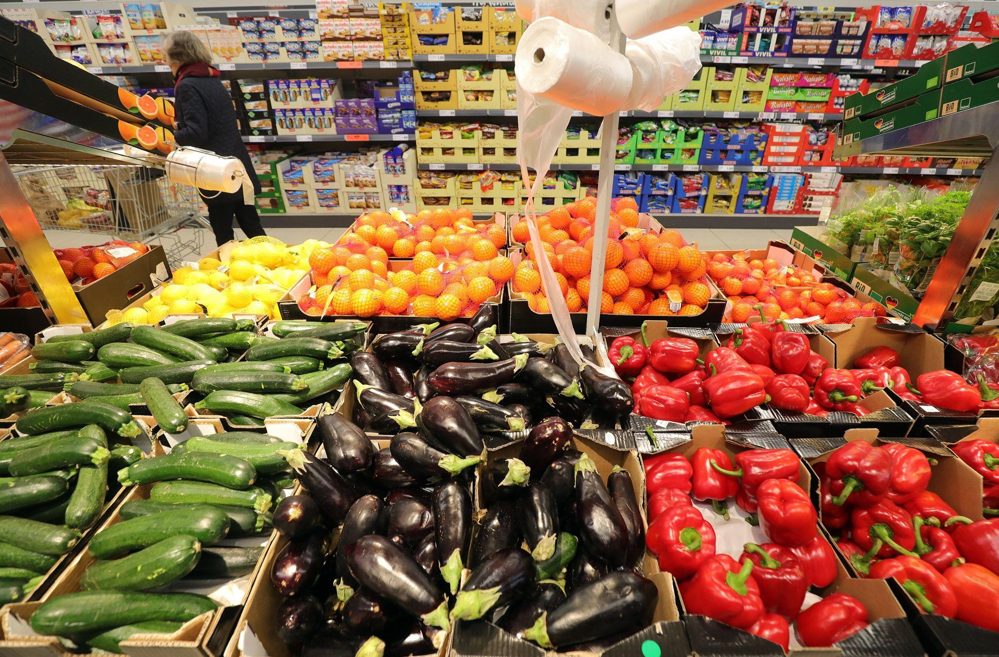 Mehr krummes Gemüse im Supermarkt-Regal? „Für Bauern ist das der Horror“