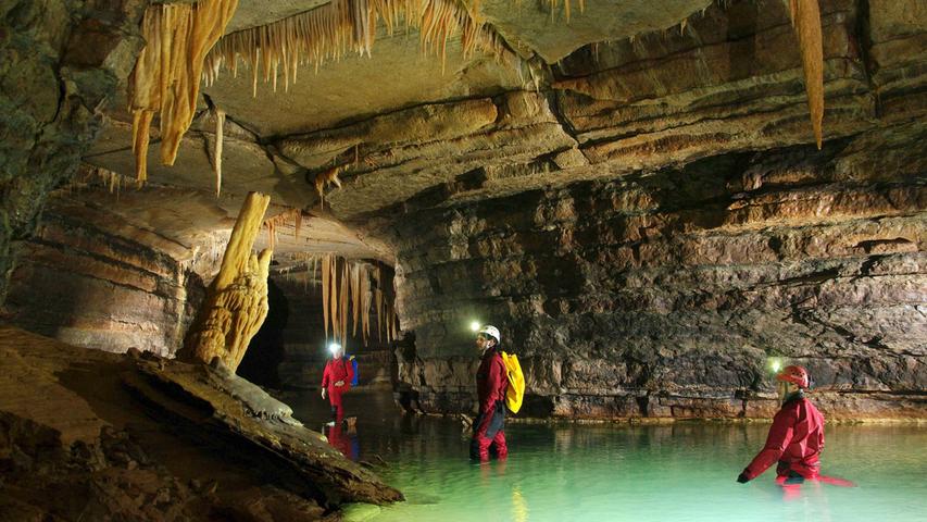 Höhlentag in Mühlbach: Multimediale Reise in eine atemberaubende Unterwelt