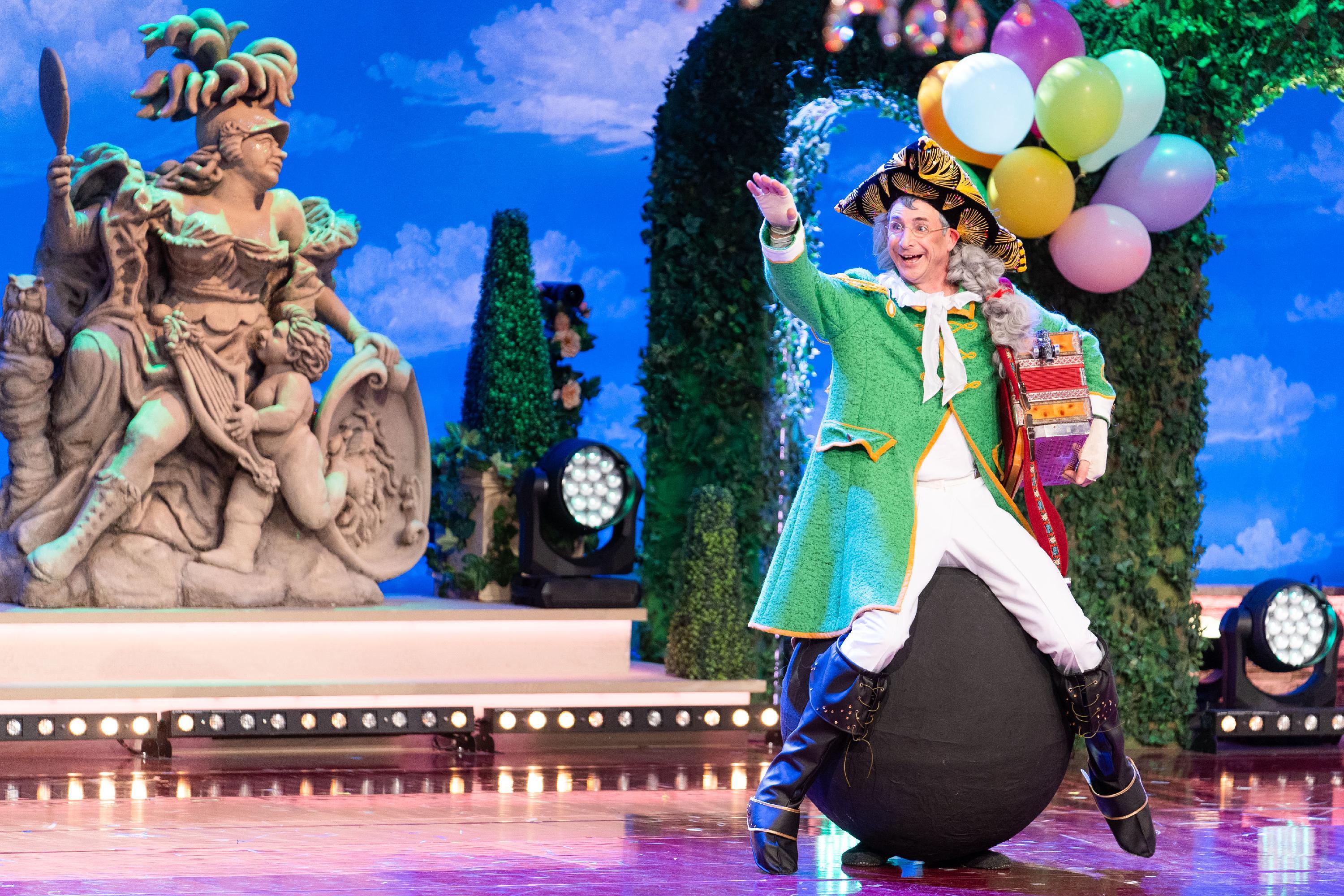 „Grüne zu wählen, um das Klima zu retten, hat den gleichen Effekt, wie wenn man eine gebratene Weihnachtsgans zum Tierarzt schleppt!“ (Oti Schmelzer) Und: „Du bist noch lange kein Christ, wenn du in die Kirche gehst. Wenn du in die Garage gehst, bist du ja auch kein Auto!“